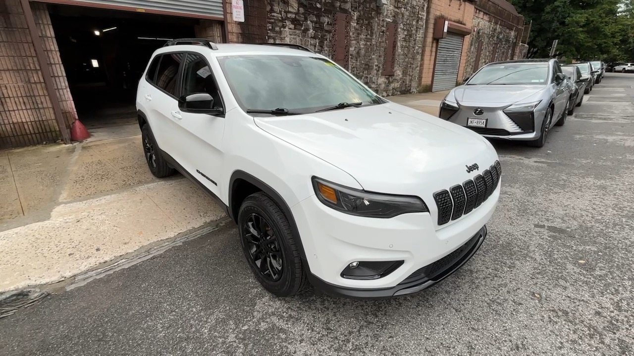 2023 Jeep Cherokee Altitude Lux 14