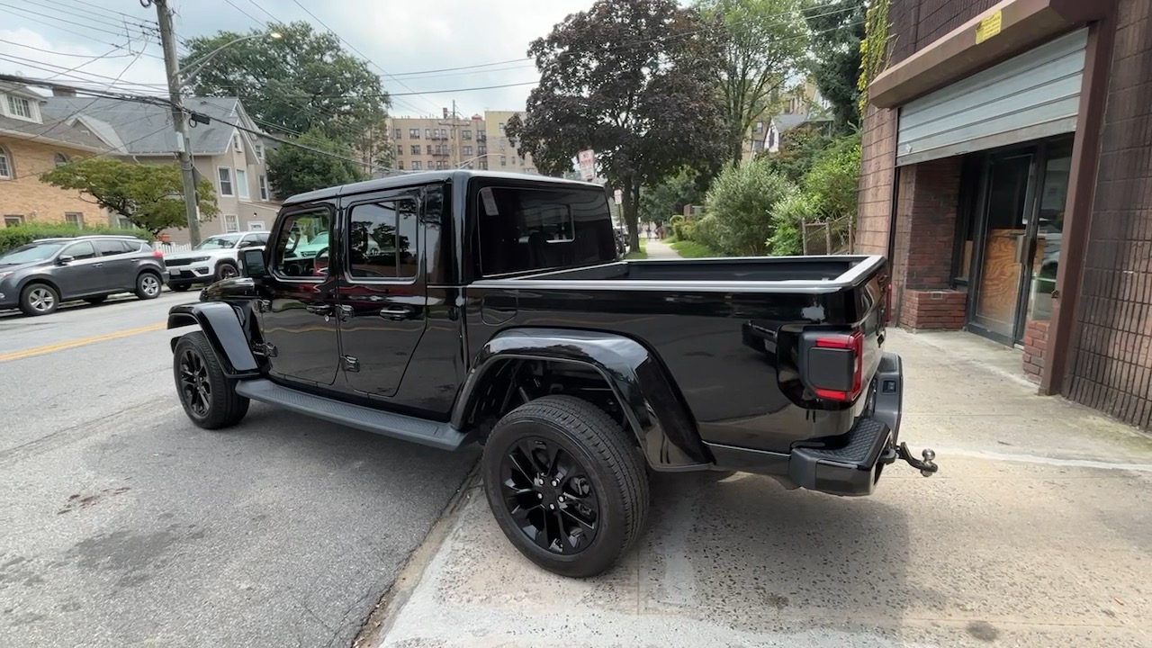 2022 Jeep Gladiator High Altitude 11