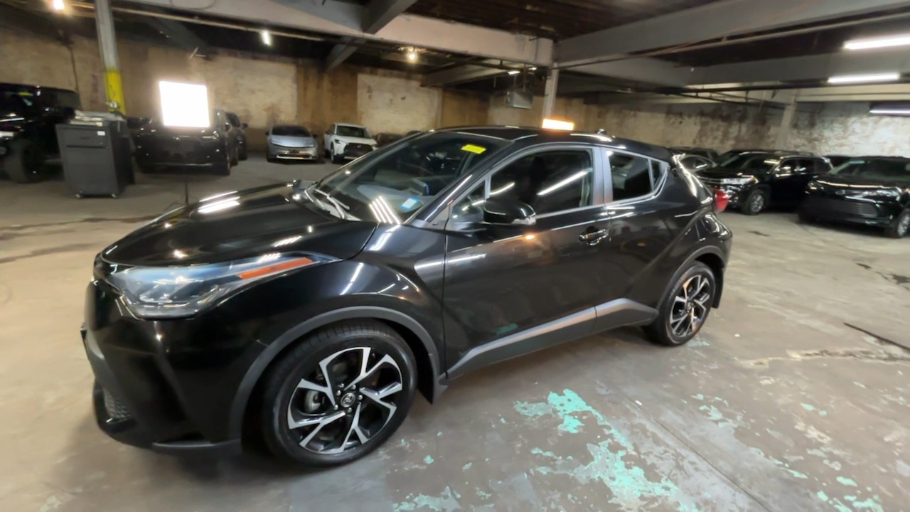 2020 Toyota C-HR XLE 18