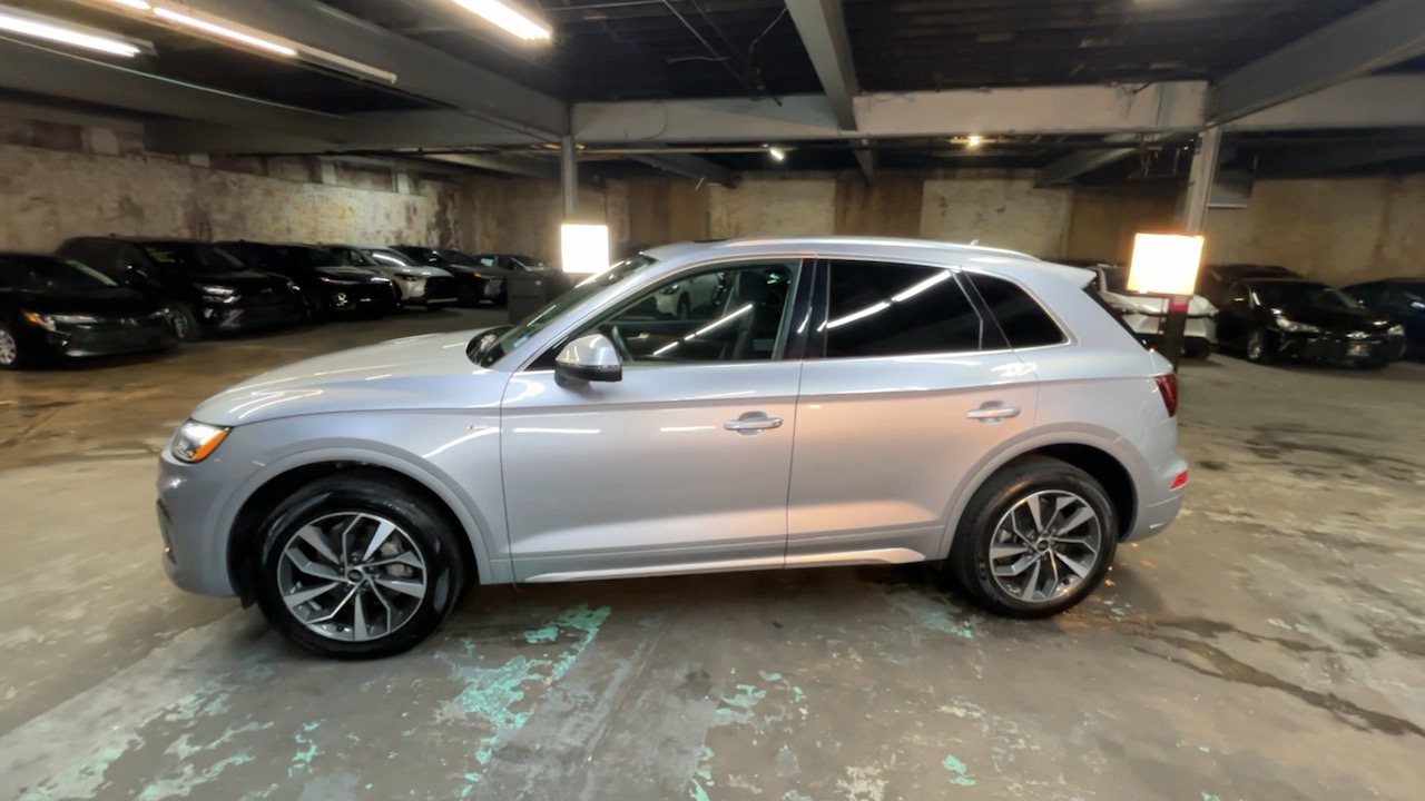 2022 Audi Q5 S line Premium Plus 10