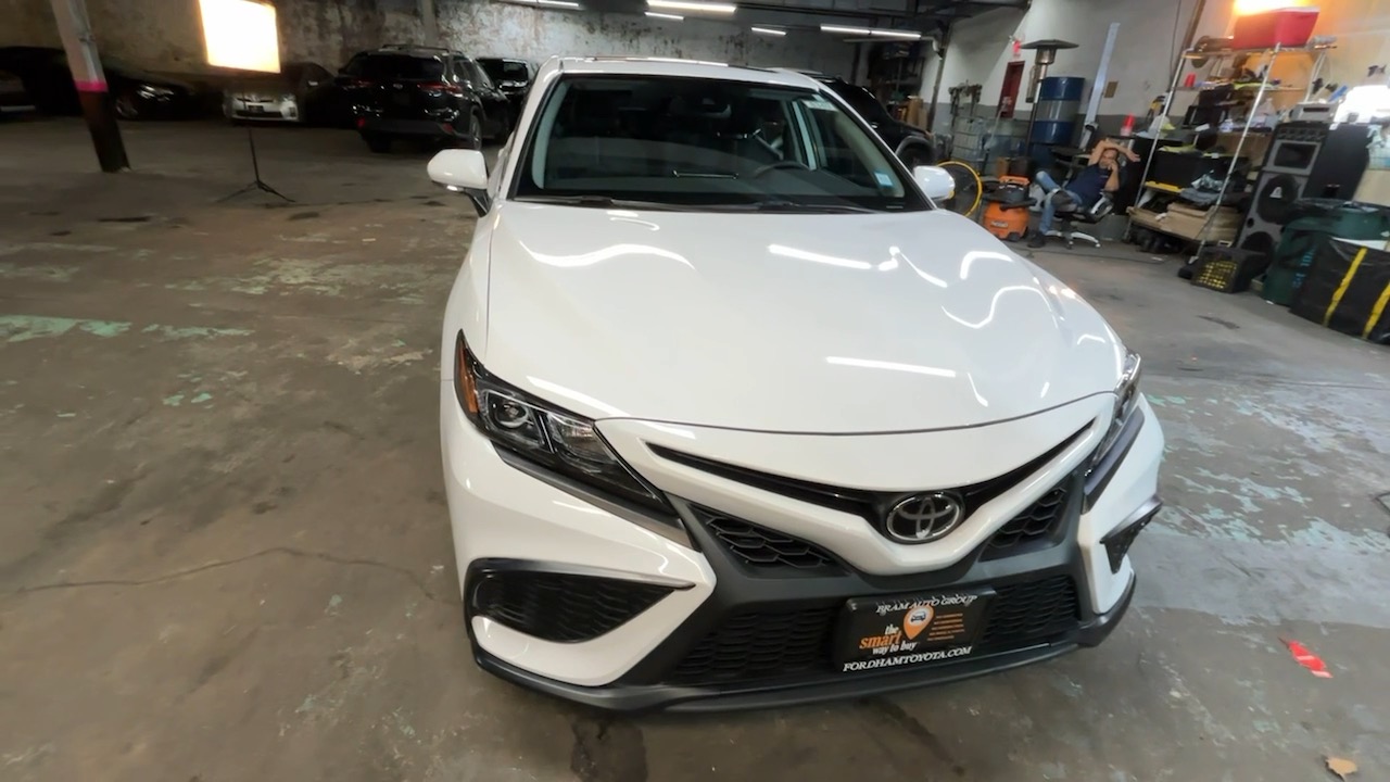 2021 Toyota Camry SE 26