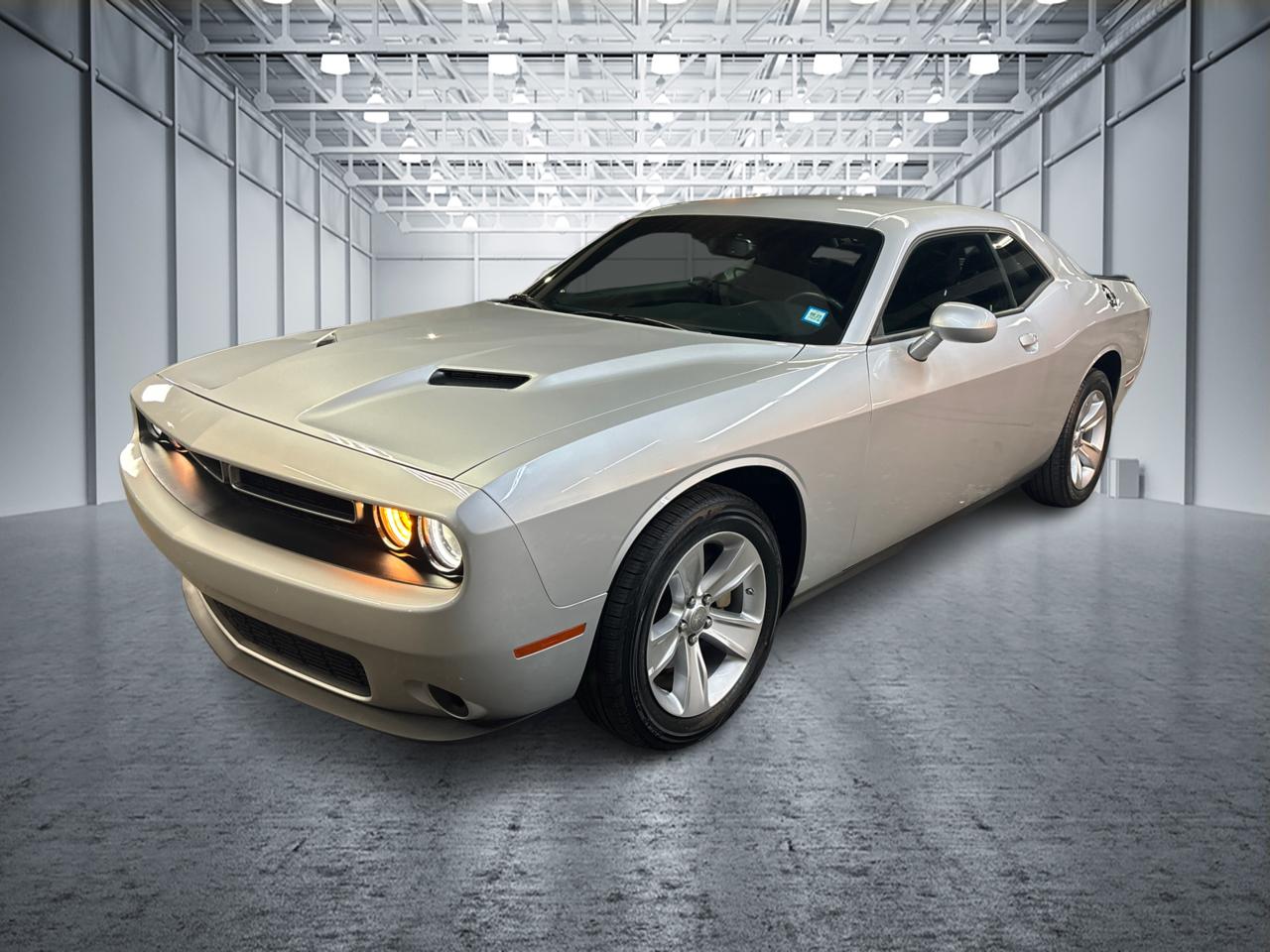 2023 Dodge Challenger SXT 1