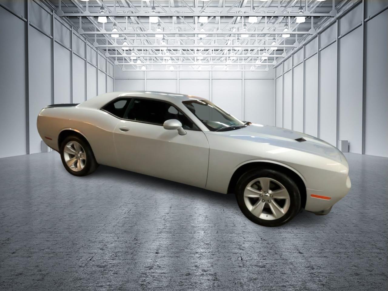 2023 Dodge Challenger SXT 4