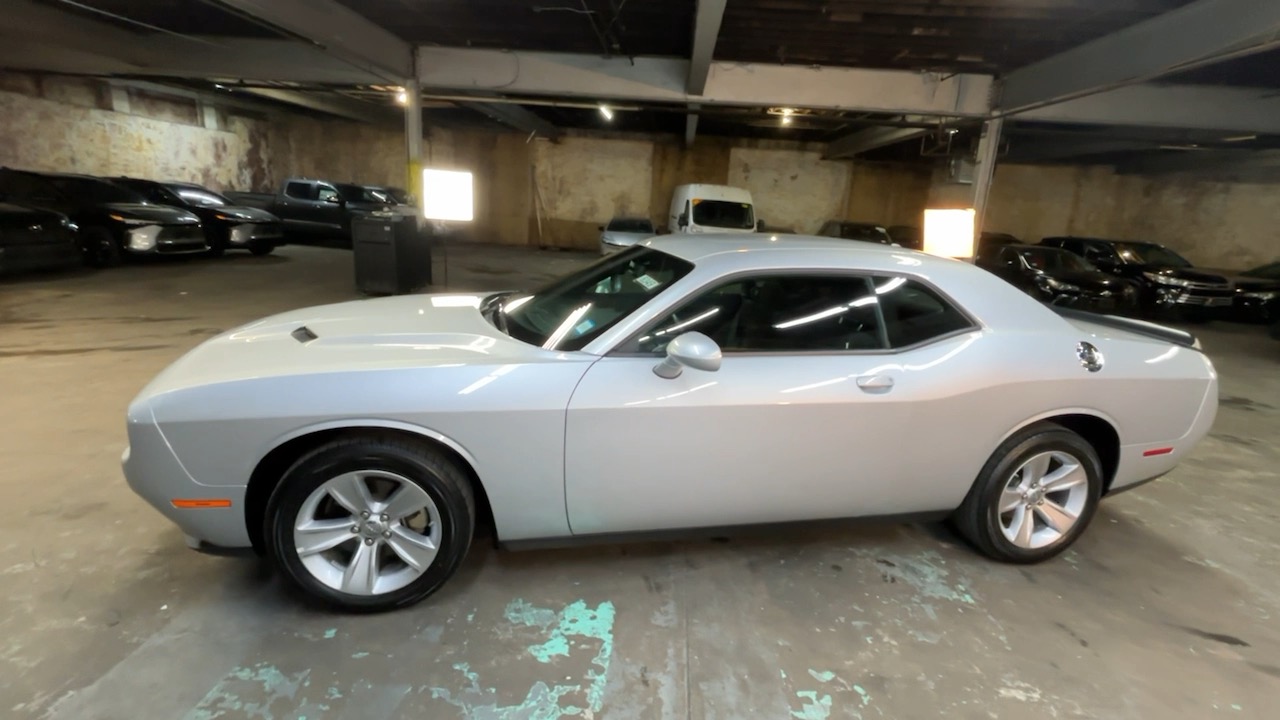 2023 Dodge Challenger SXT 18