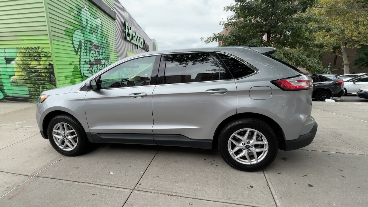 2022 Ford Edge SEL 11