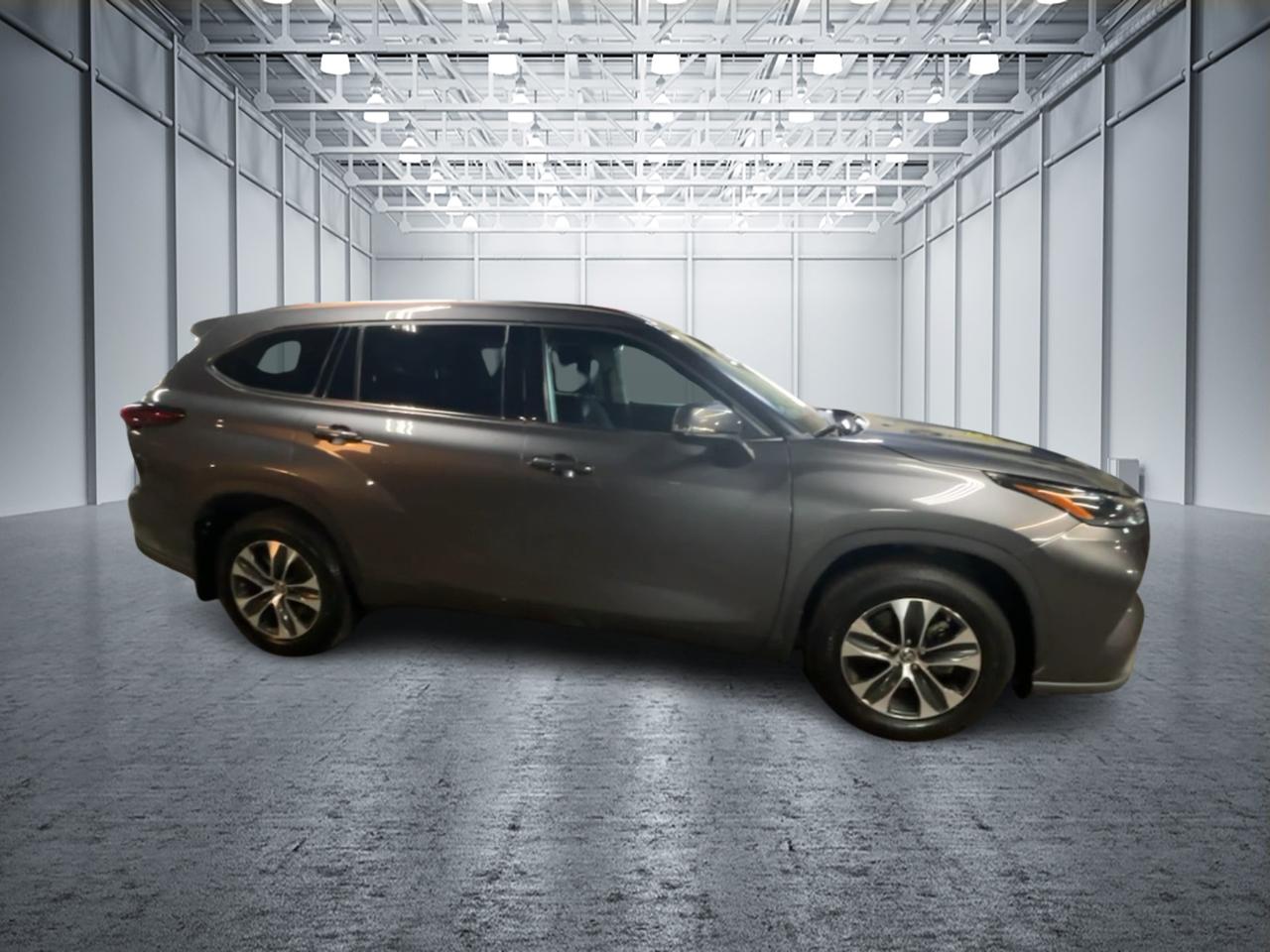 2021 Toyota Highlander XLE 5