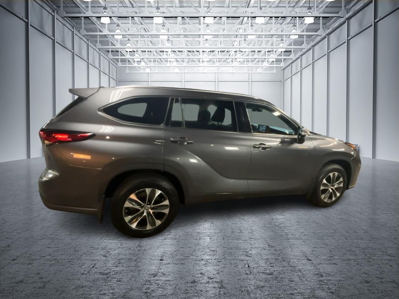 2021 Toyota Highlander XLE 7