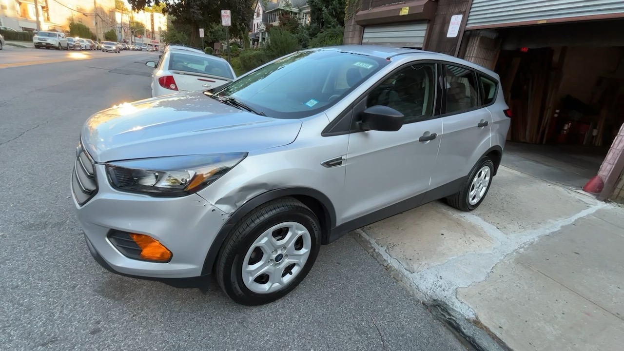 2019 Ford Escape S 22