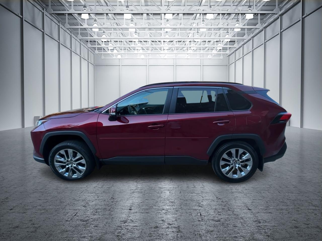 2021 Toyota RAV4 XLE Premium 8