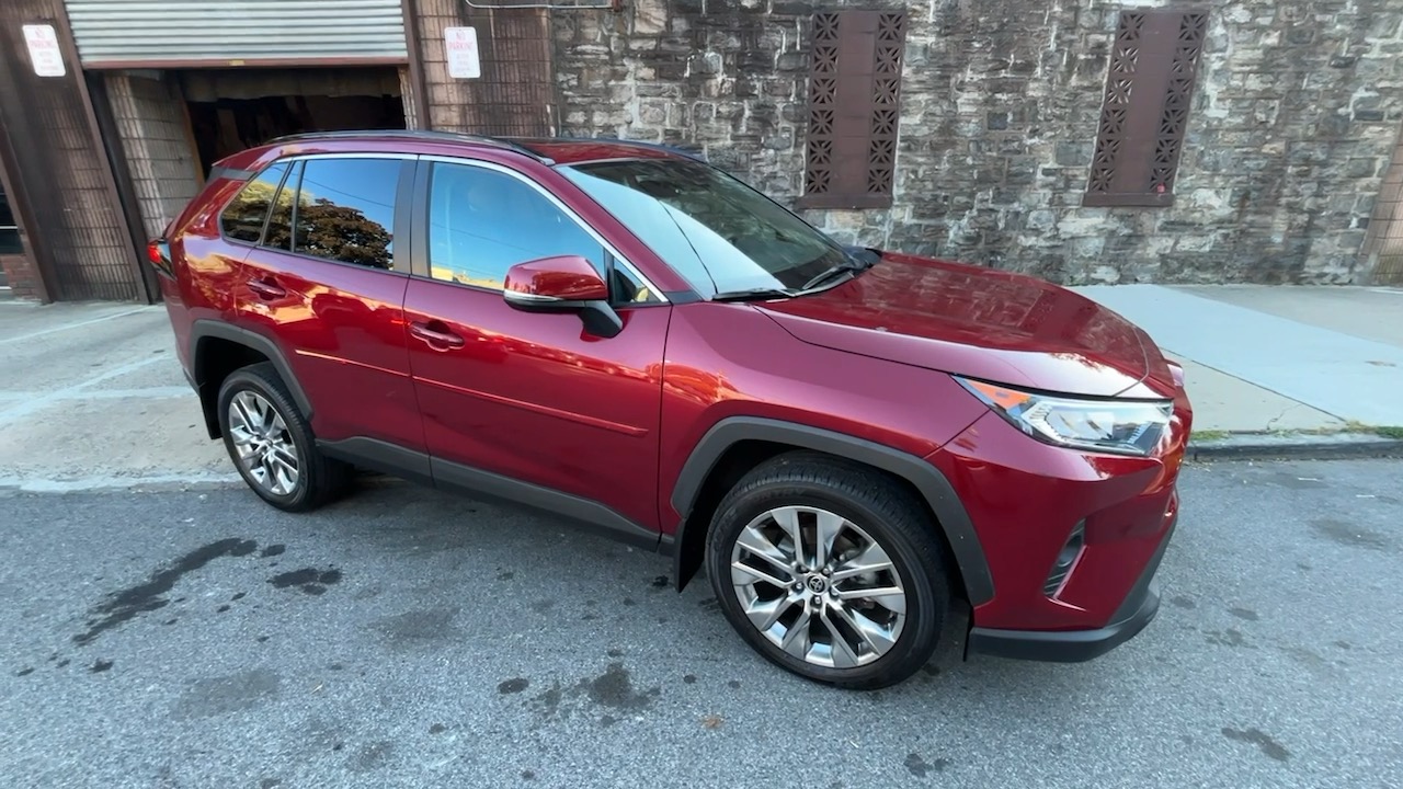 2021 Toyota RAV4 XLE Premium 20