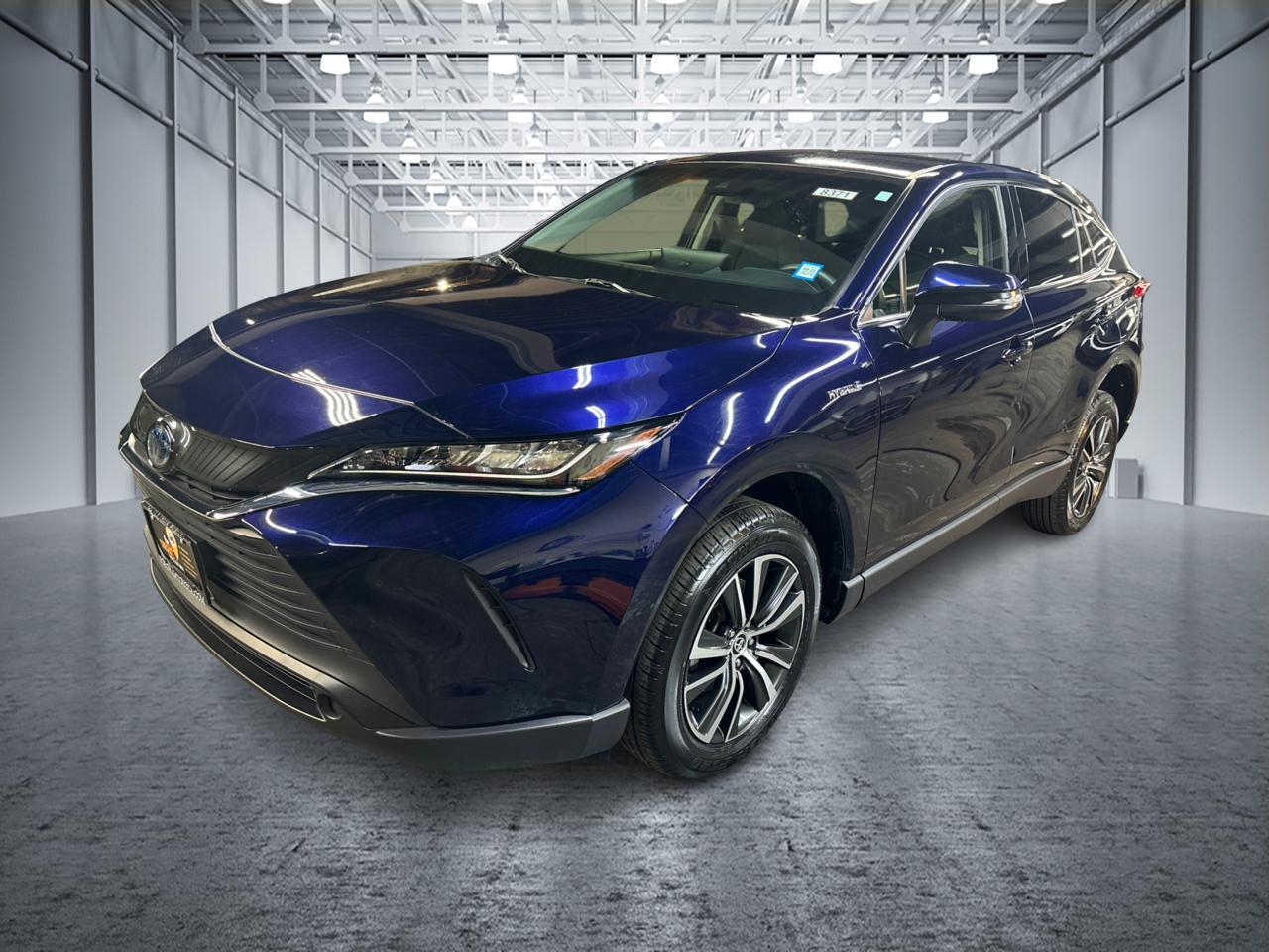 2021 Toyota Venza LE 1