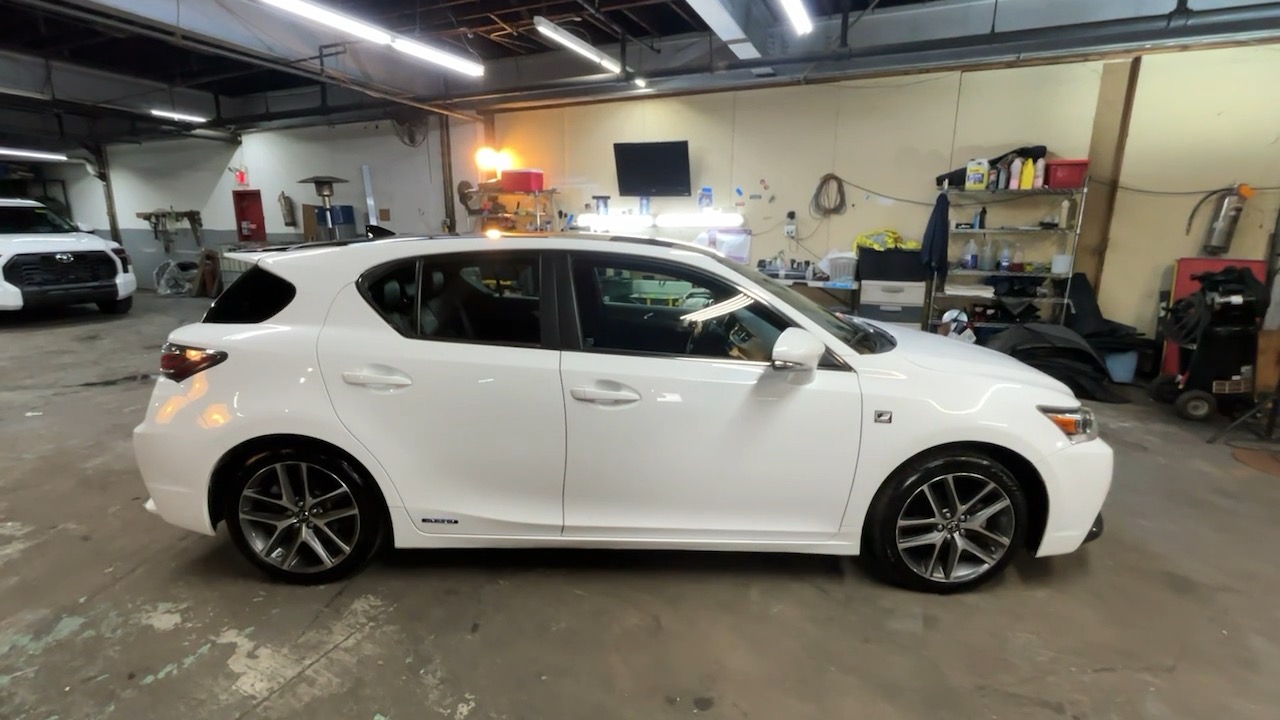 2016 Lexus CT 200h Hybrid 9