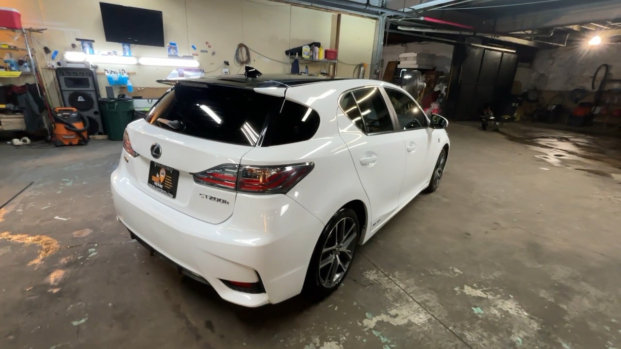 2016 Lexus CT 200h Hybrid 11