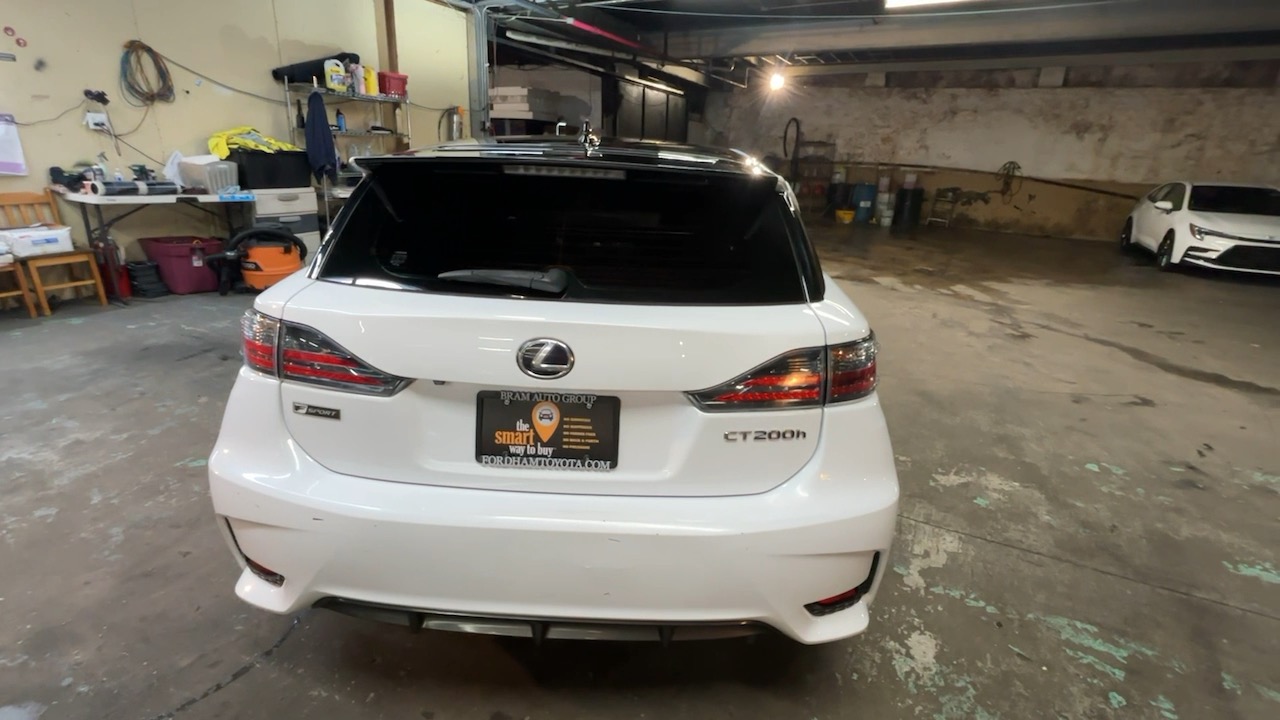 2016 Lexus CT 200h Hybrid 12