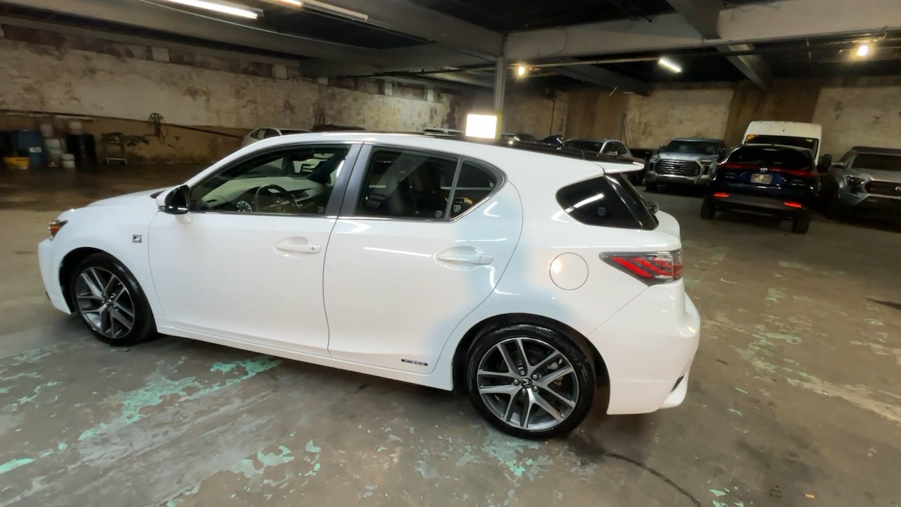 2016 Lexus CT 200h Hybrid 15