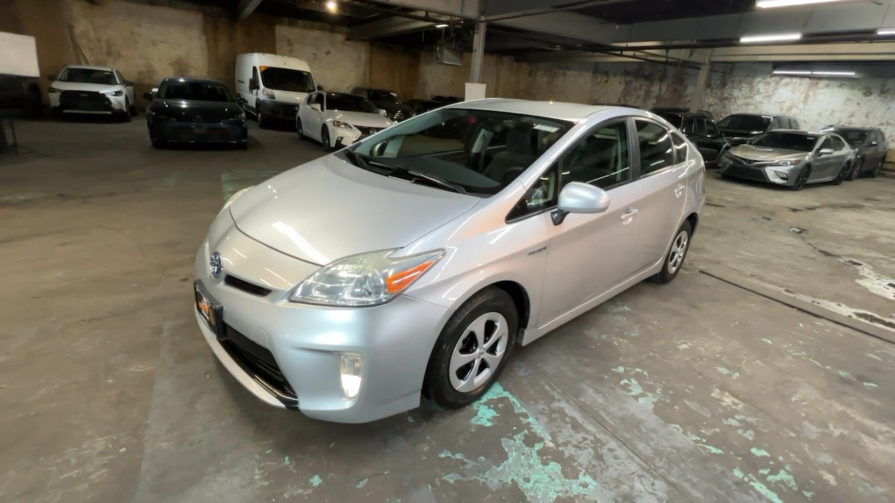 2012 Toyota Prius Three 22