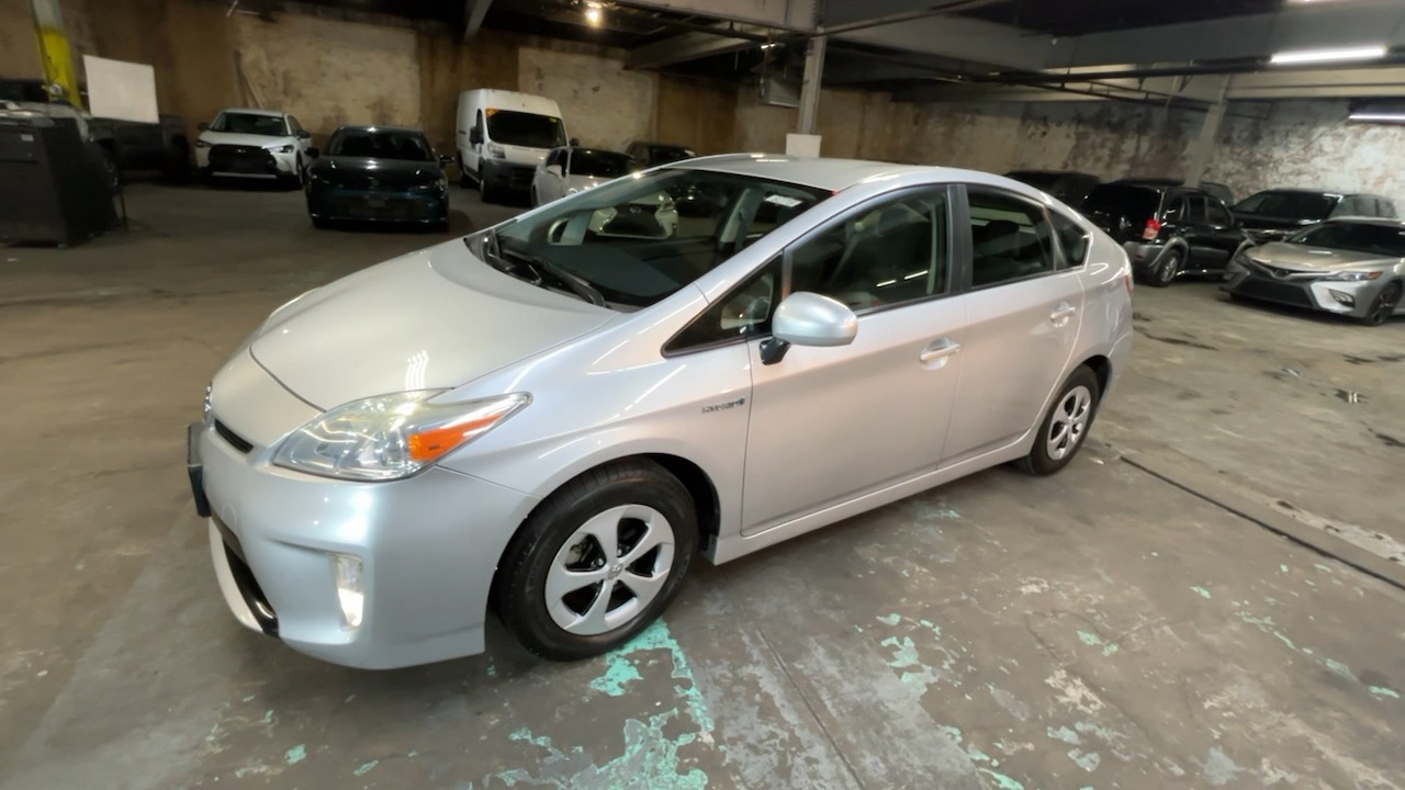 2012 Toyota Prius Three 23