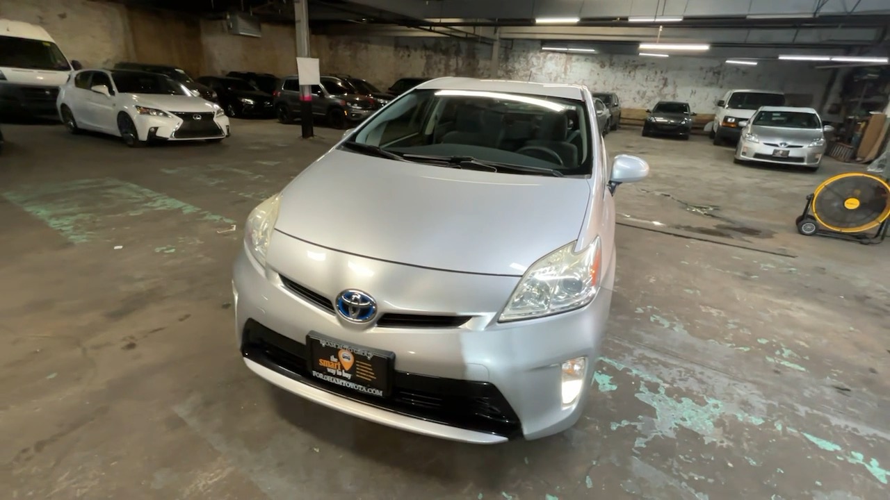 2012 Toyota Prius Three 24