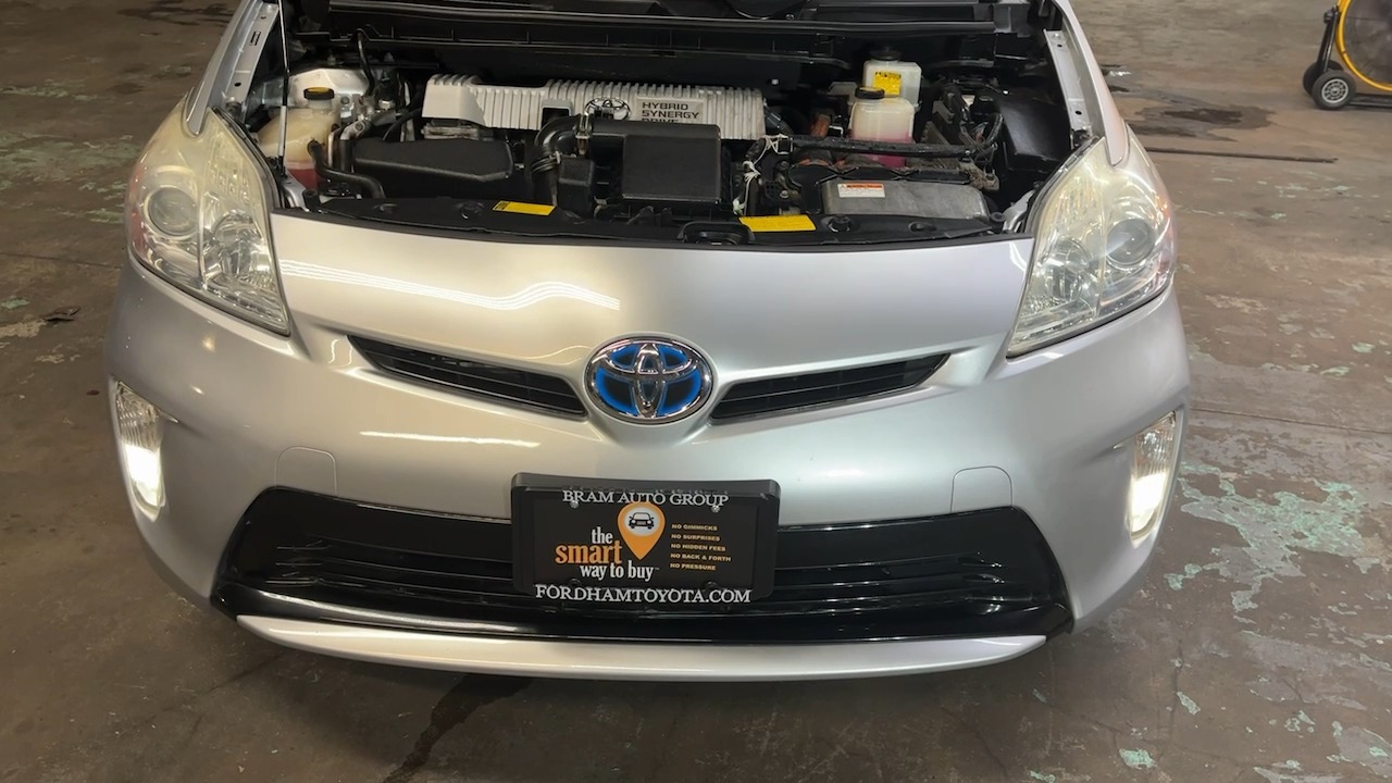 2012 Toyota Prius Three 44