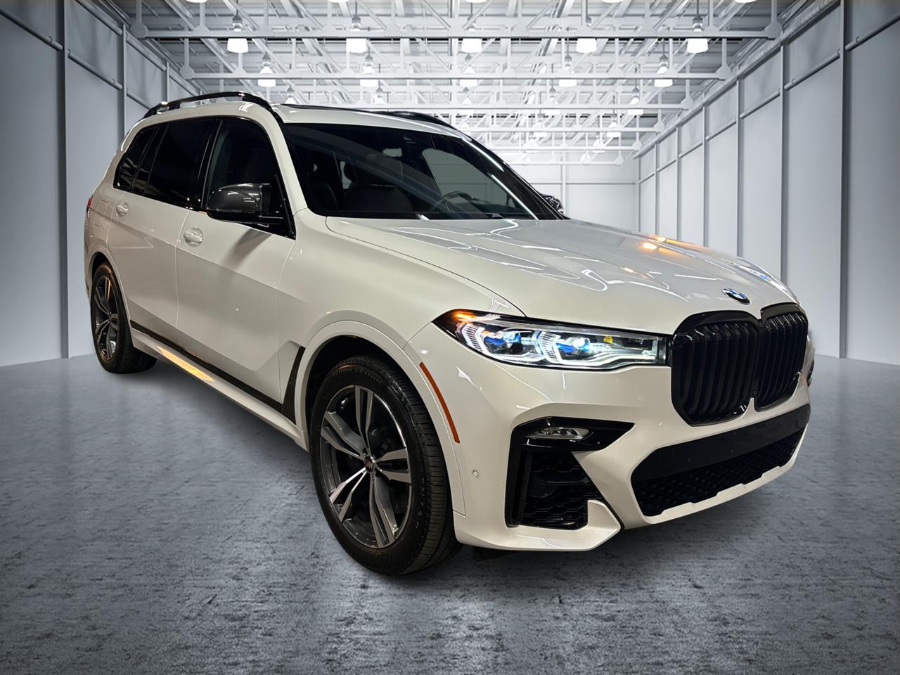 2021 BMW X7 M50i 1