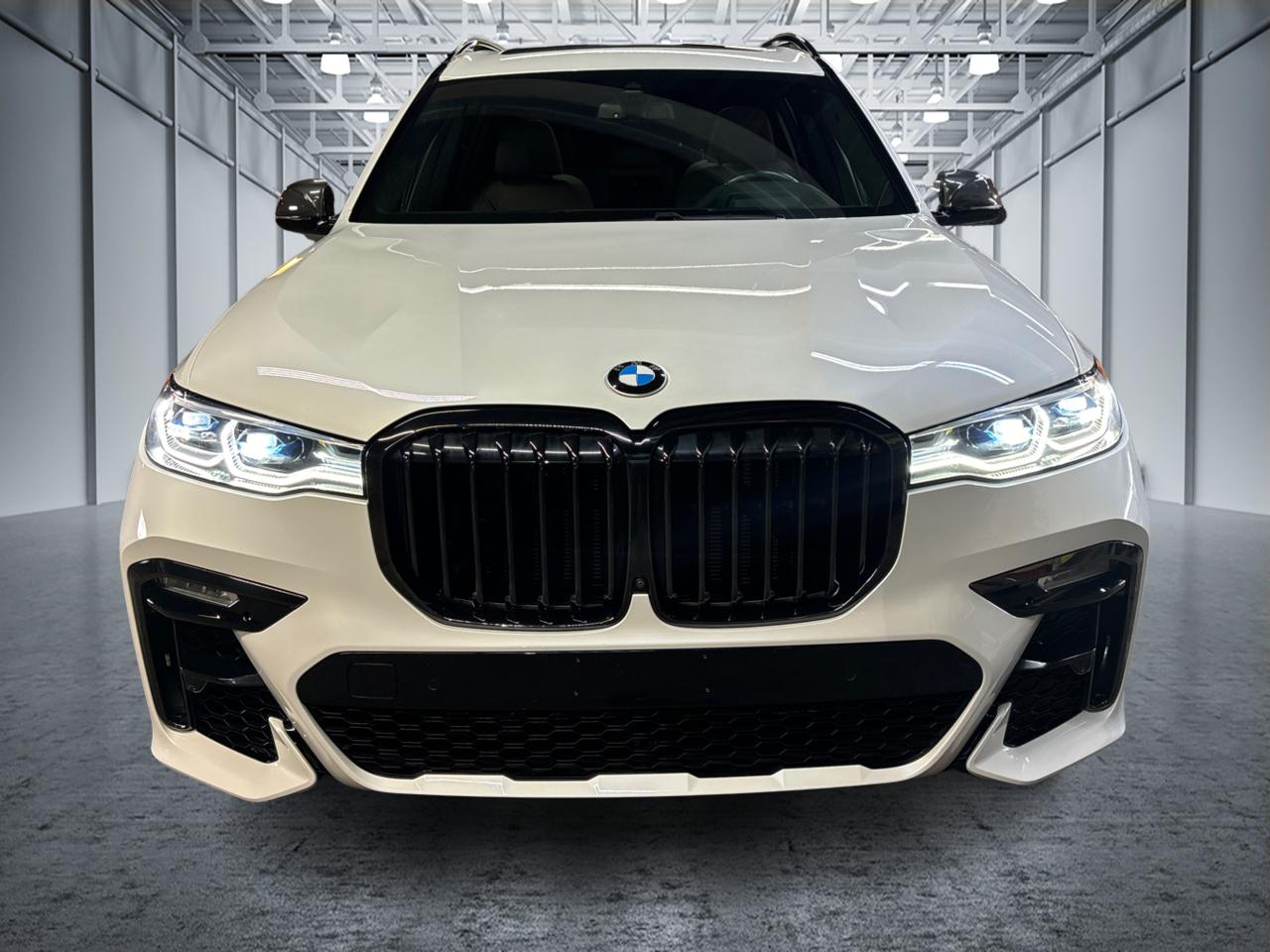 2021 BMW X7 M50i 2