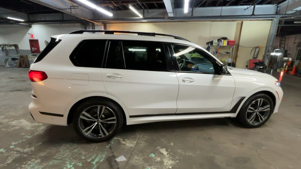 2021 BMW X7 M50i 14