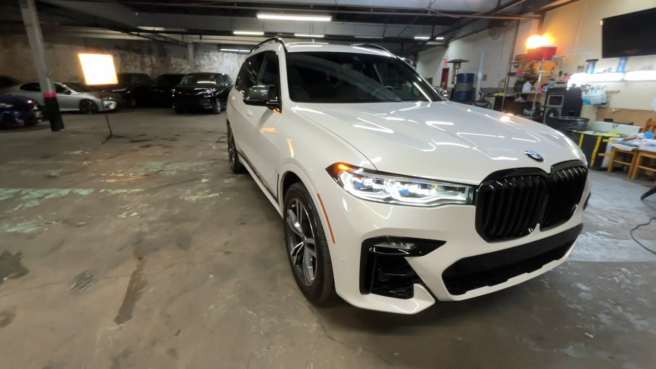 2021 BMW X7 M50i 15