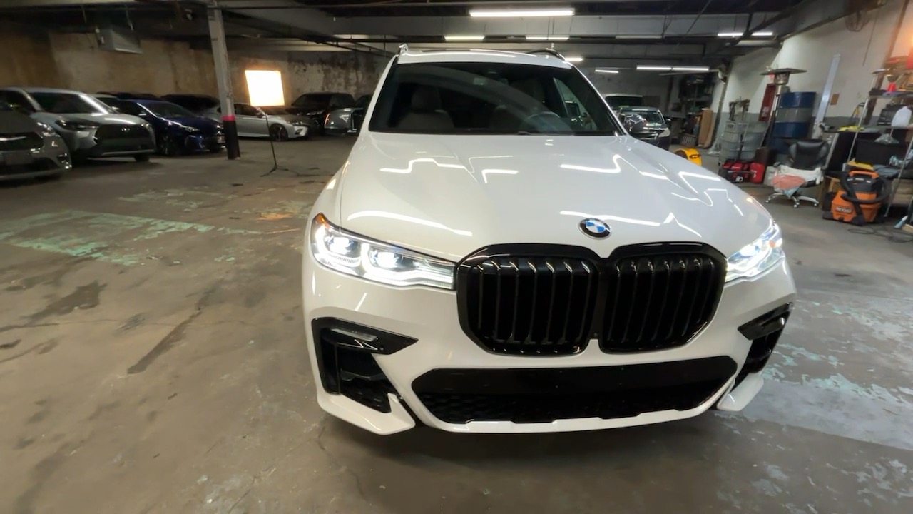 2021 BMW X7 M50i 18