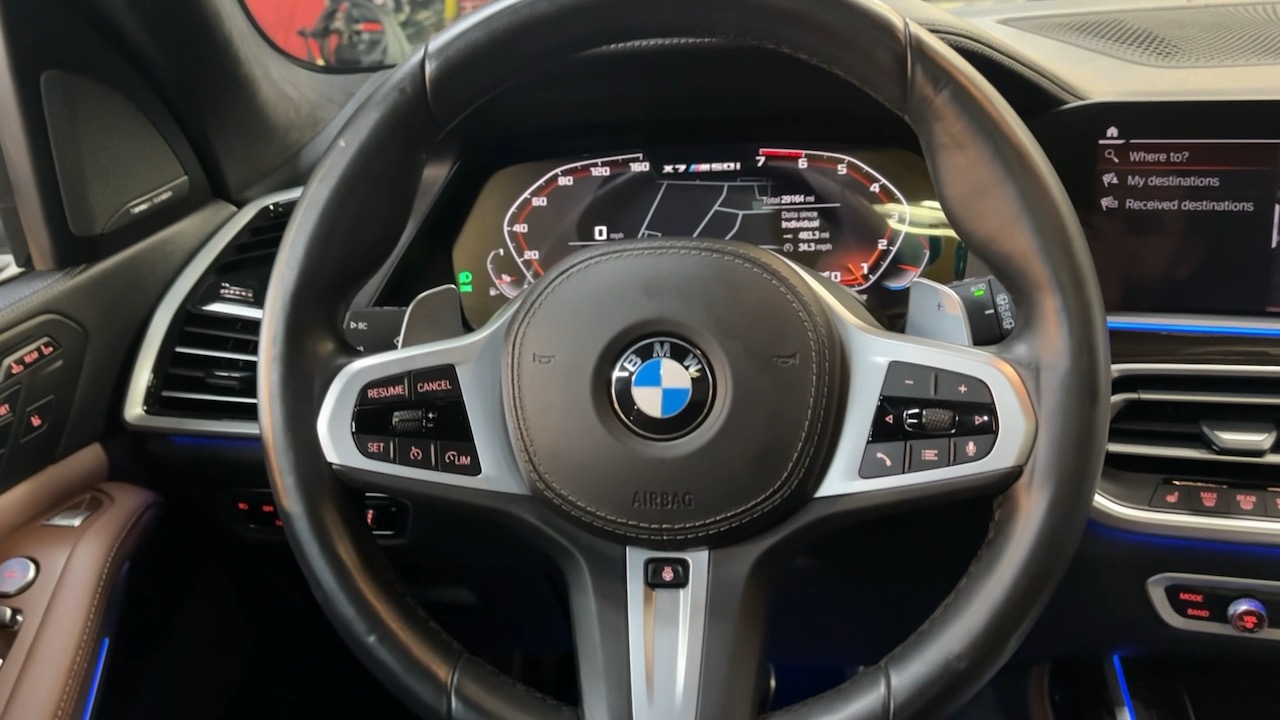 2021 BMW X7 M50i 27