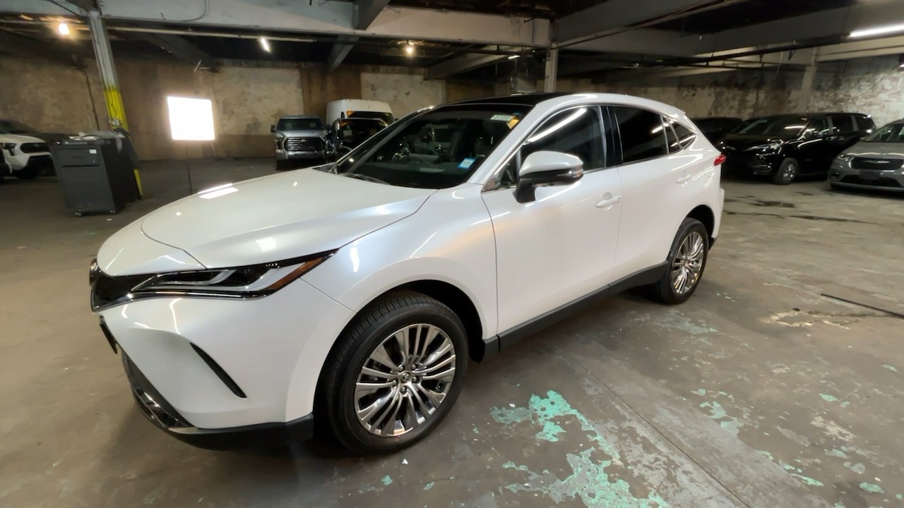 2023 Toyota Venza Limited 9