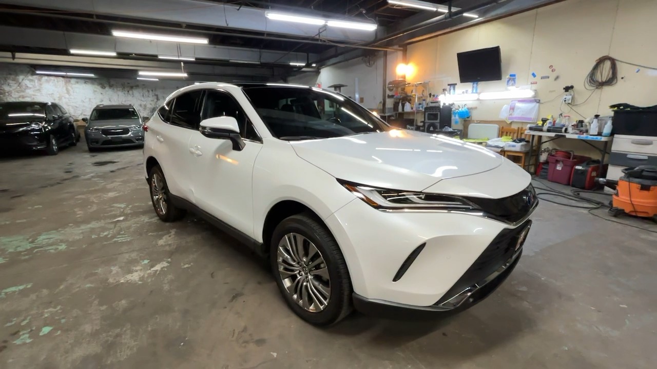 2023 Toyota Venza Limited 20