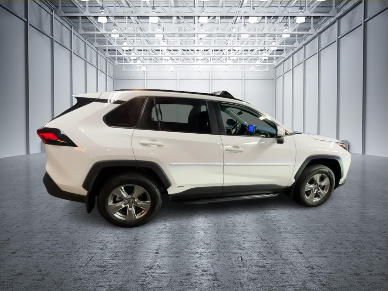 2024 Toyota RAV4 Hybrid XLE 6