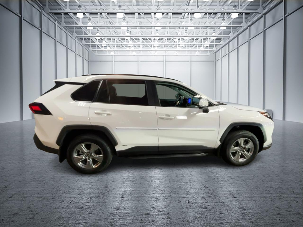 2024 Toyota RAV4 Hybrid XLE 7