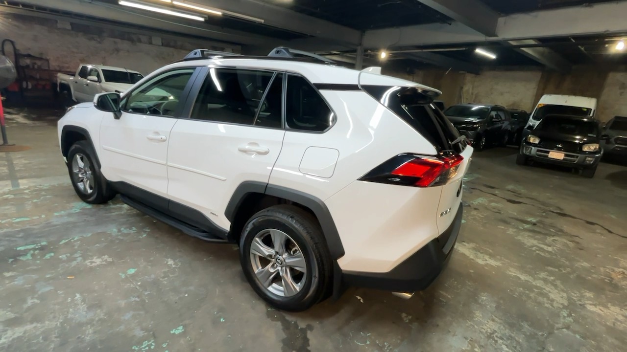 2024 Toyota RAV4 Hybrid XLE 14