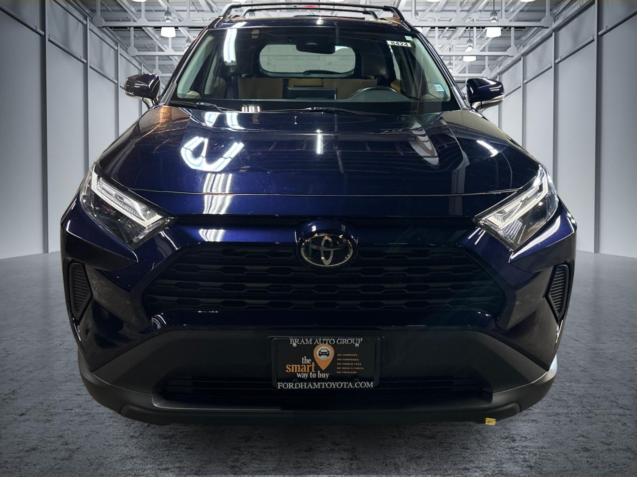 2022 Toyota RAV4 XLE 2