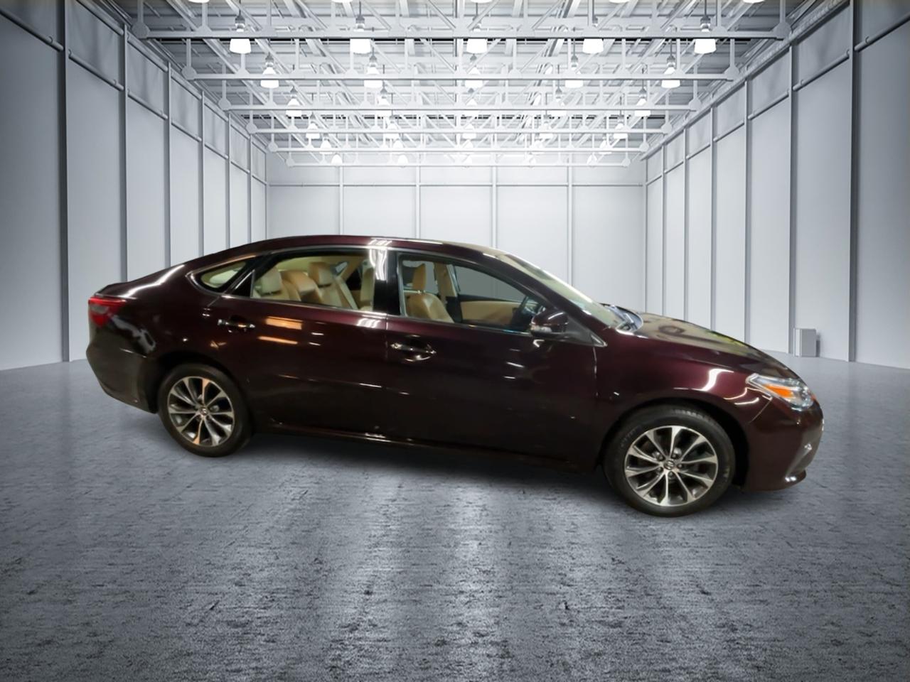 2016 Toyota Avalon  4