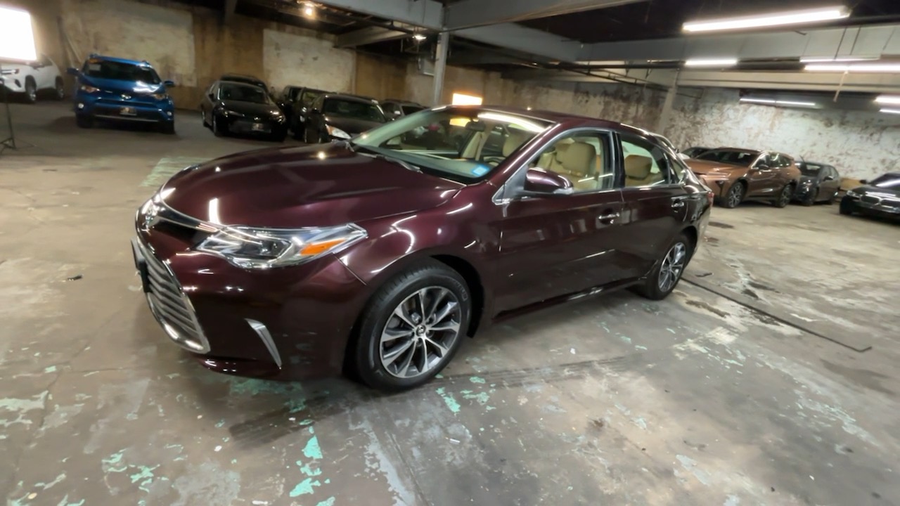 2016 Toyota Avalon  19