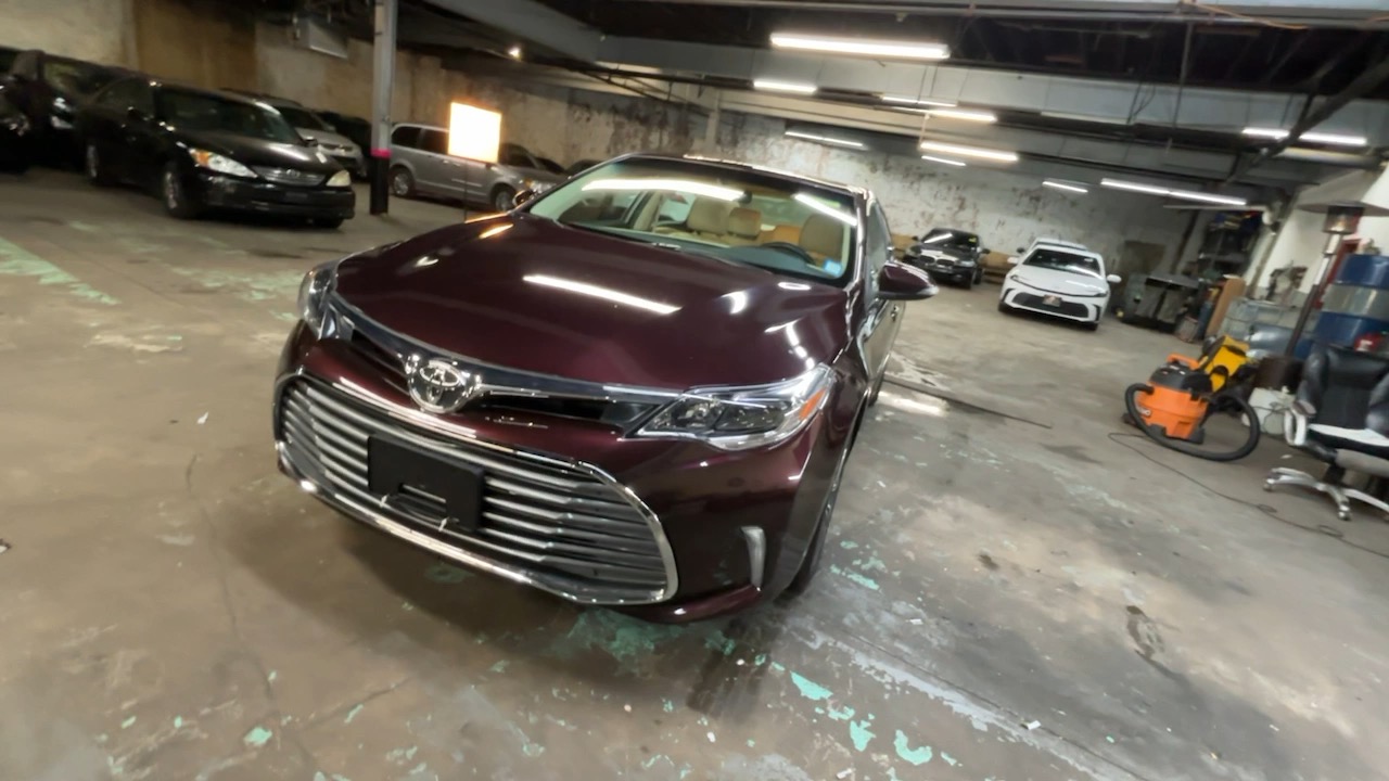 2016 Toyota Avalon  21