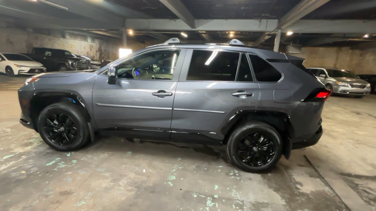 2024 Toyota RAV4 Hybrid SE 20