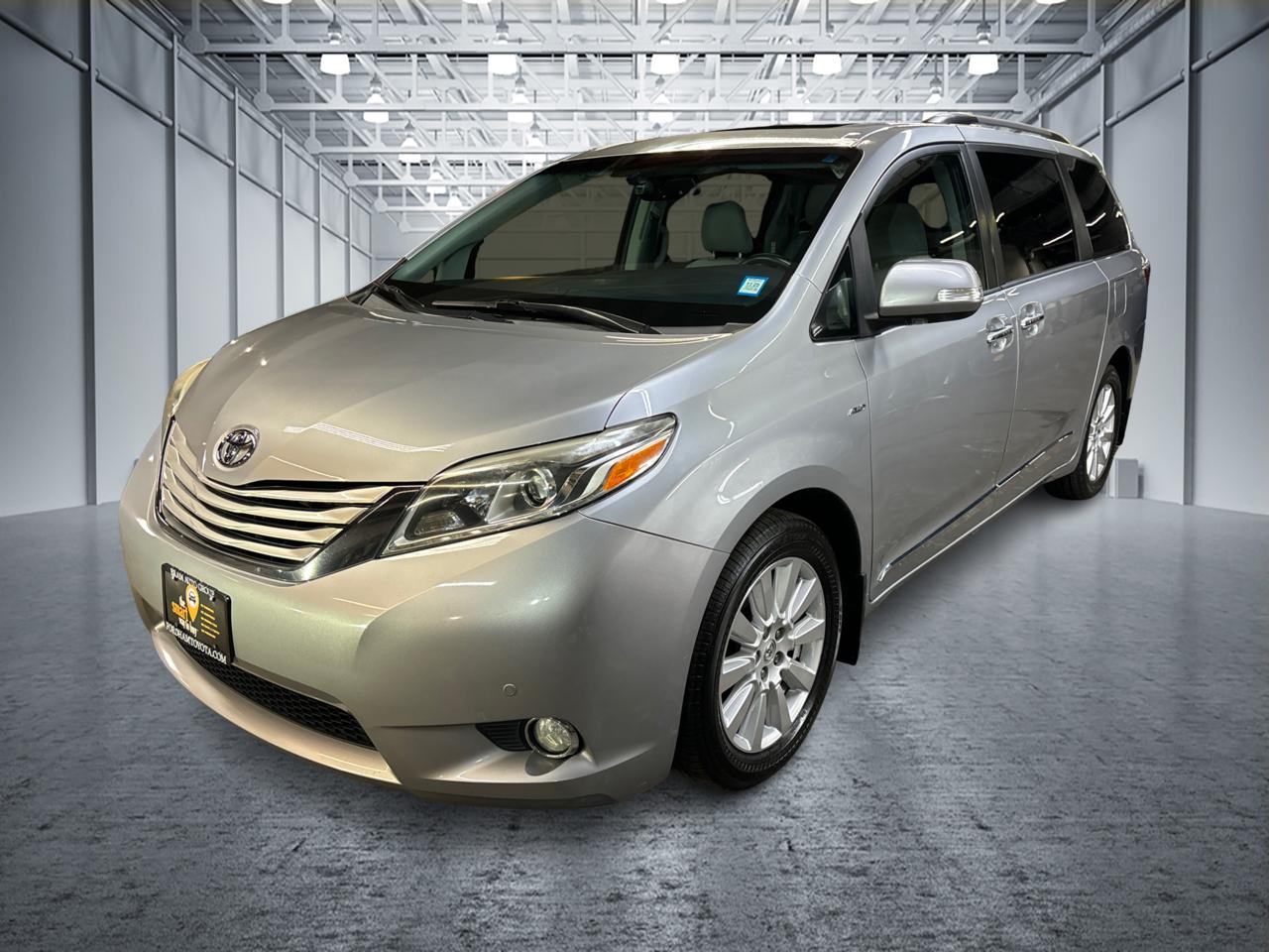 2017 Toyota Sienna Limited Premium 1