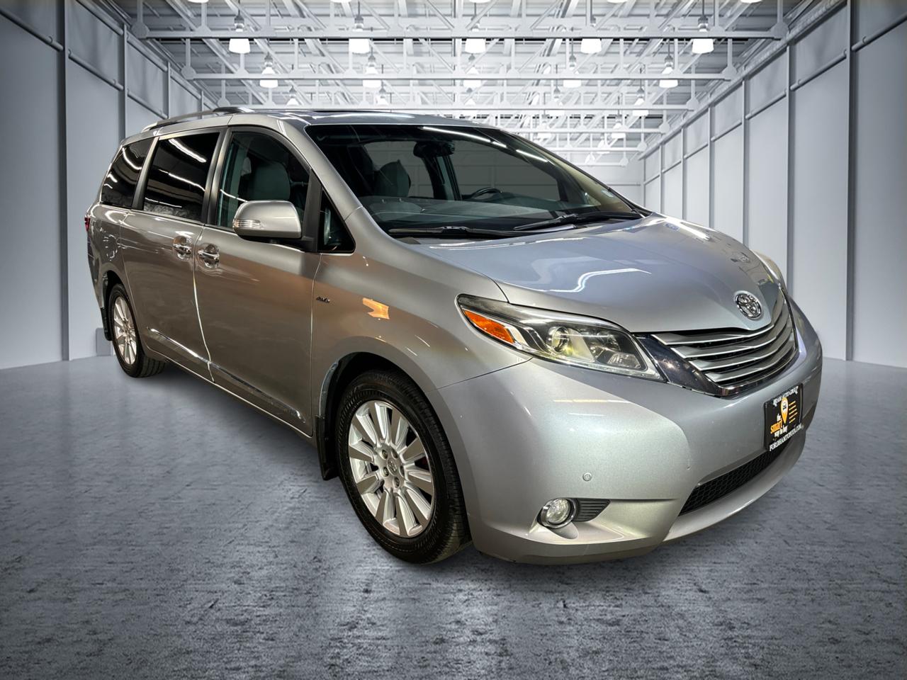 2017 Toyota Sienna Limited Premium 3