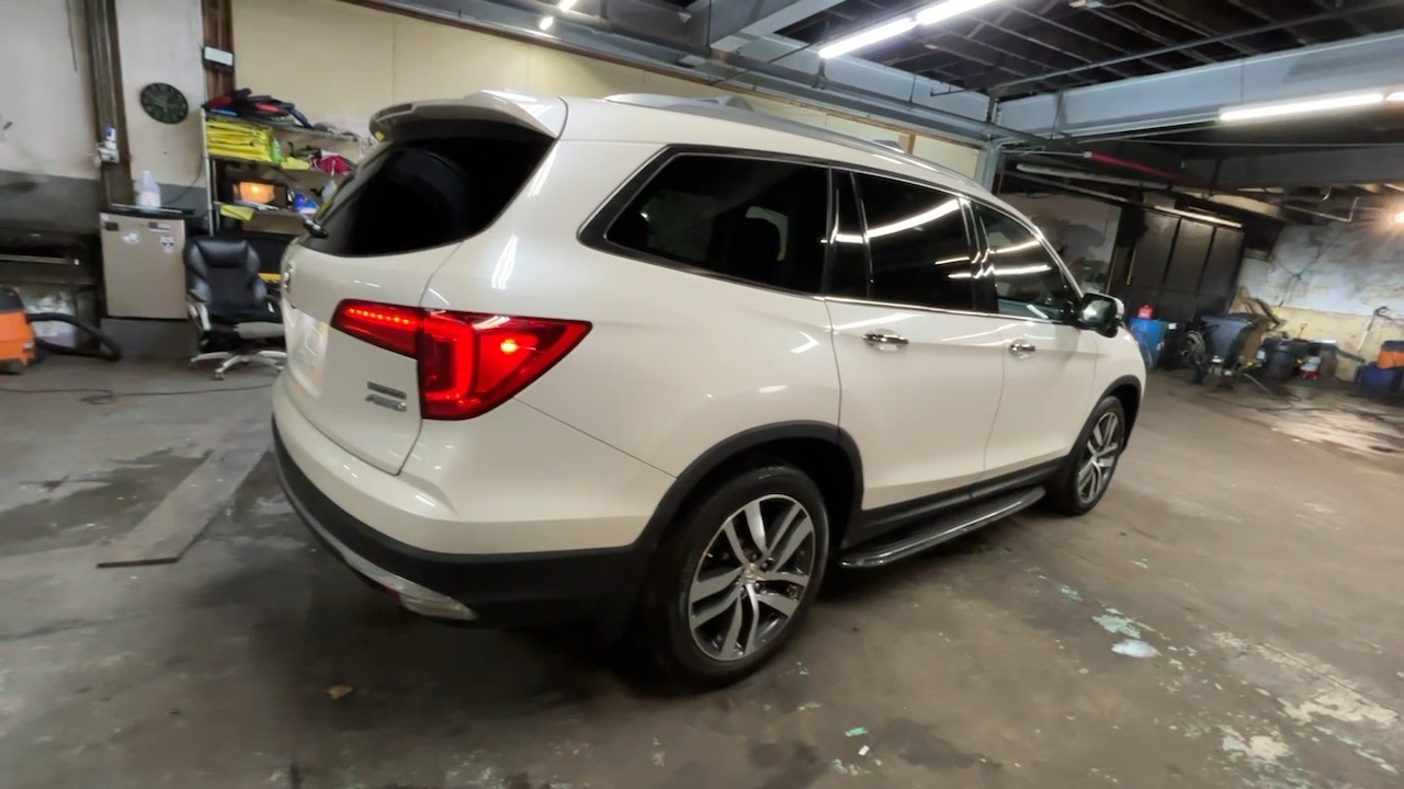 2017 Honda Pilot Touring 10