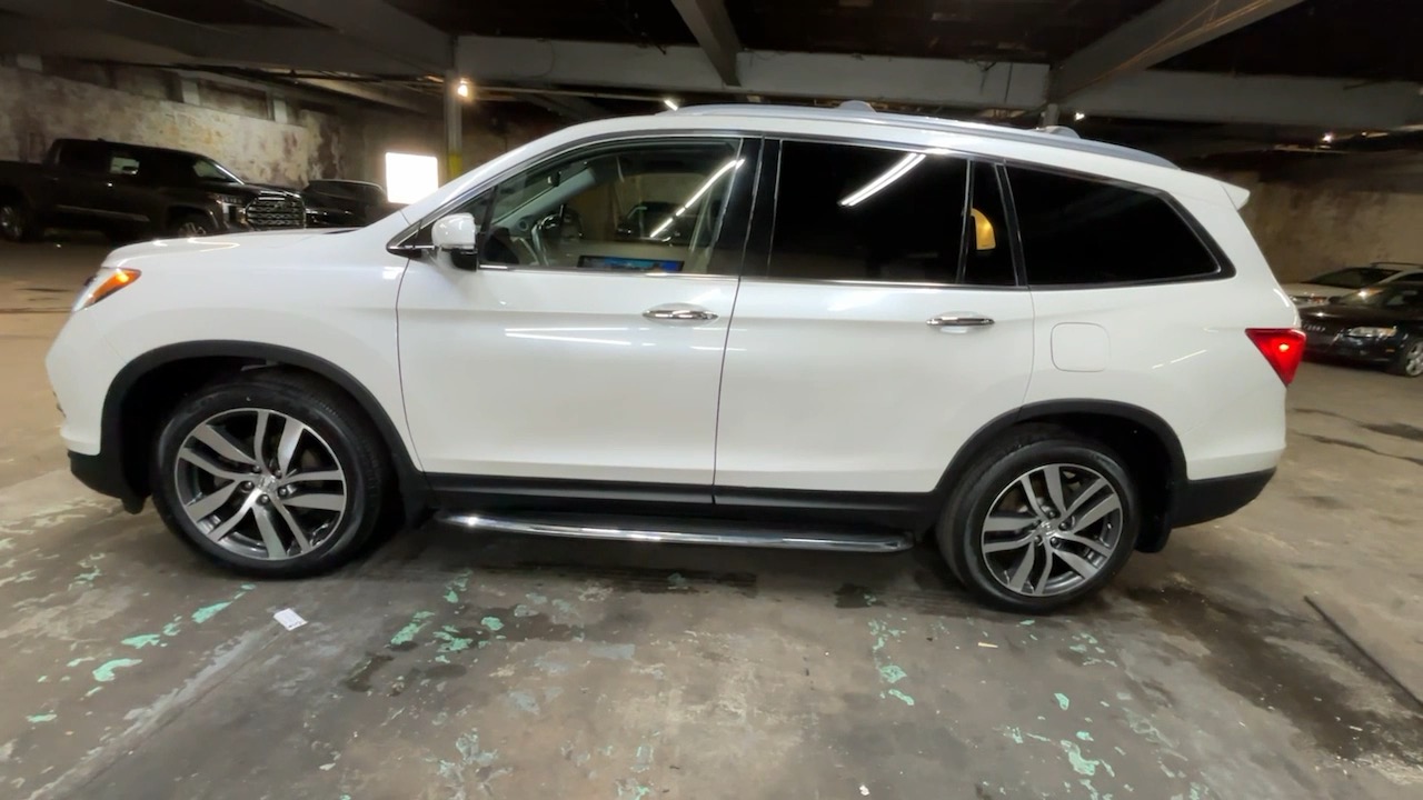 2017 Honda Pilot Touring 18