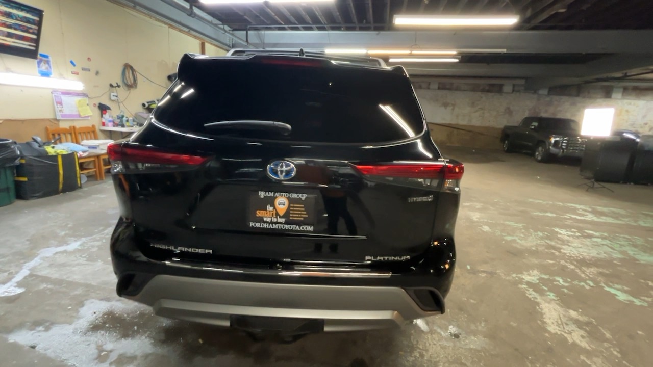 2021 Toyota Highlander Hybrid Platinum 10