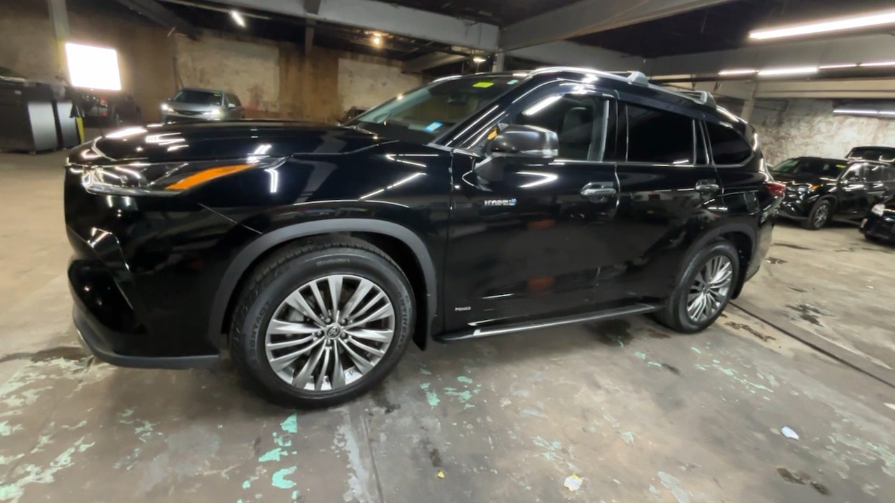 2021 Toyota Highlander Hybrid Platinum 16