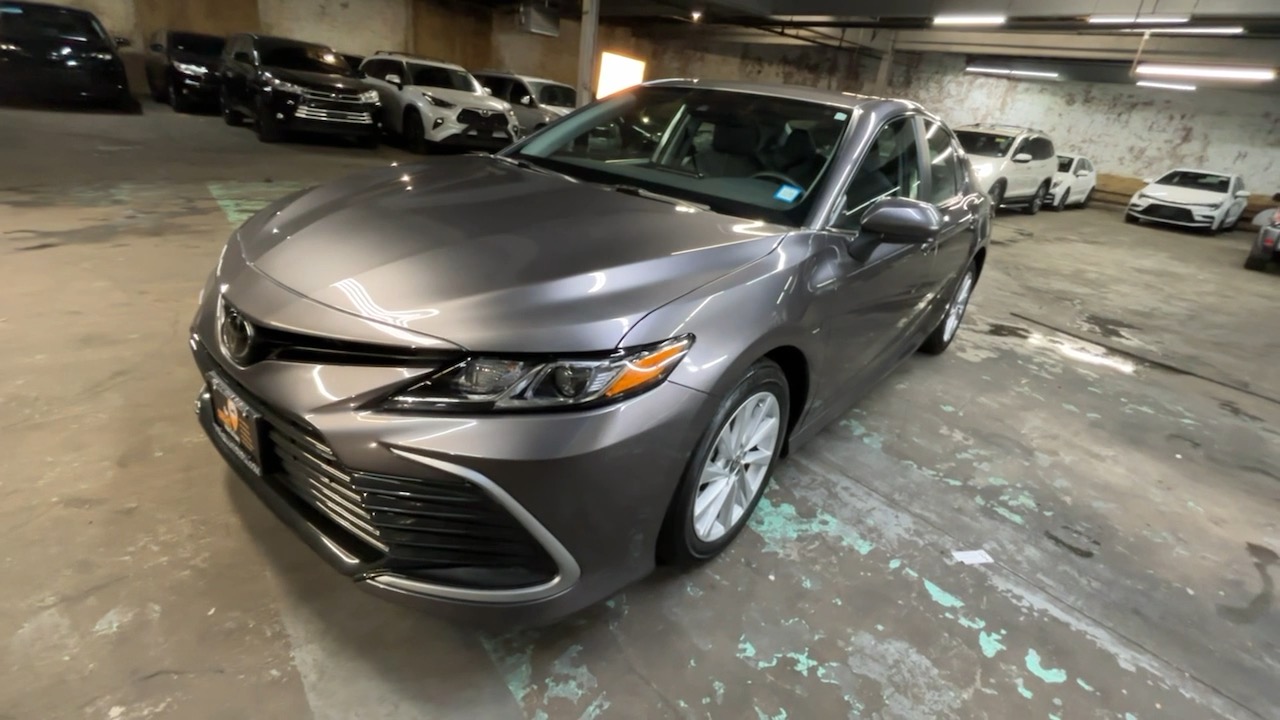 2023 Toyota Camry LE 21