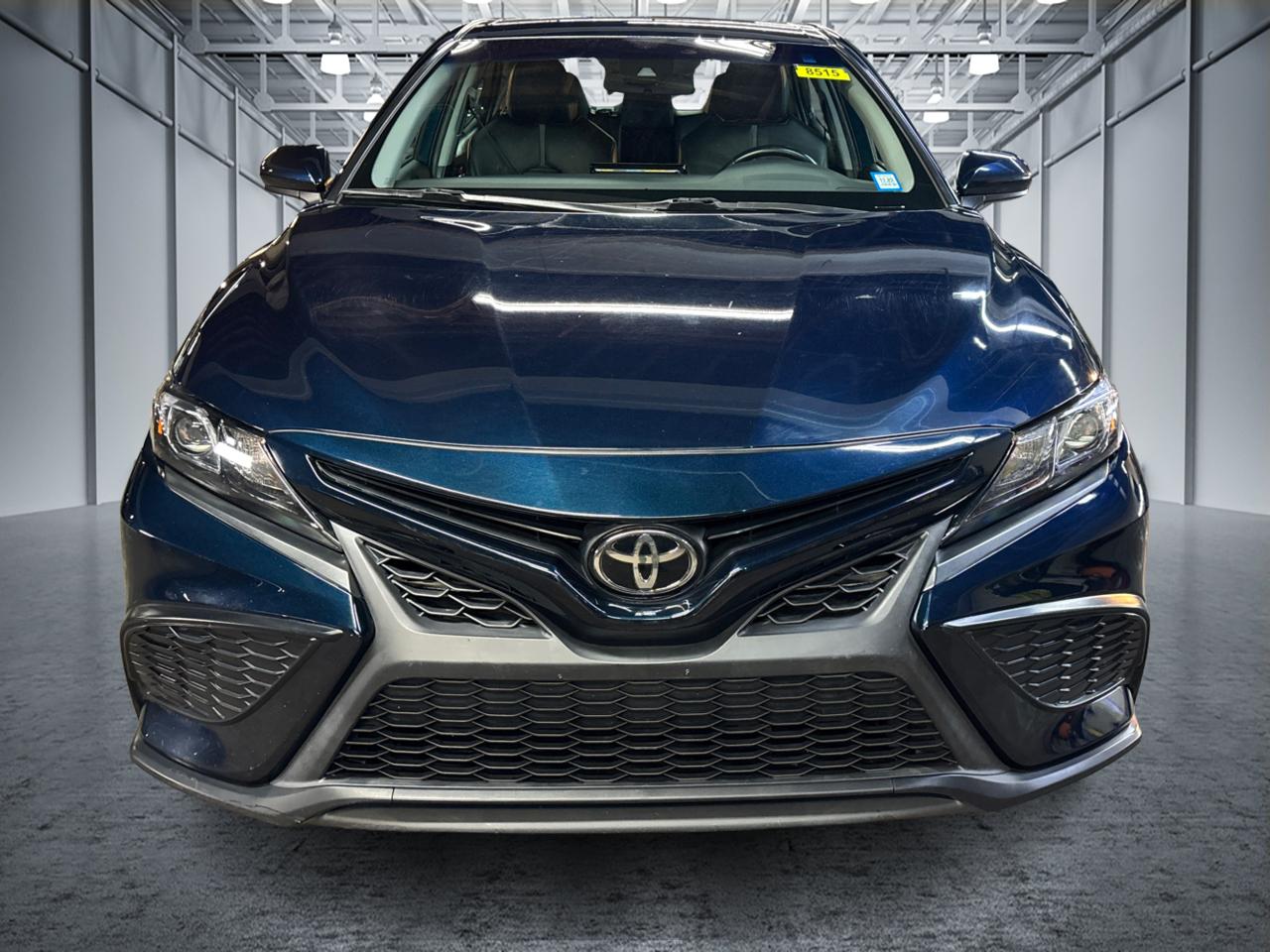 2021 Toyota Camry SE 2