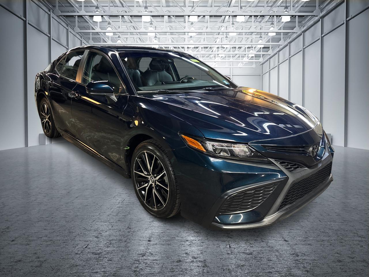 2021 Toyota Camry SE 3