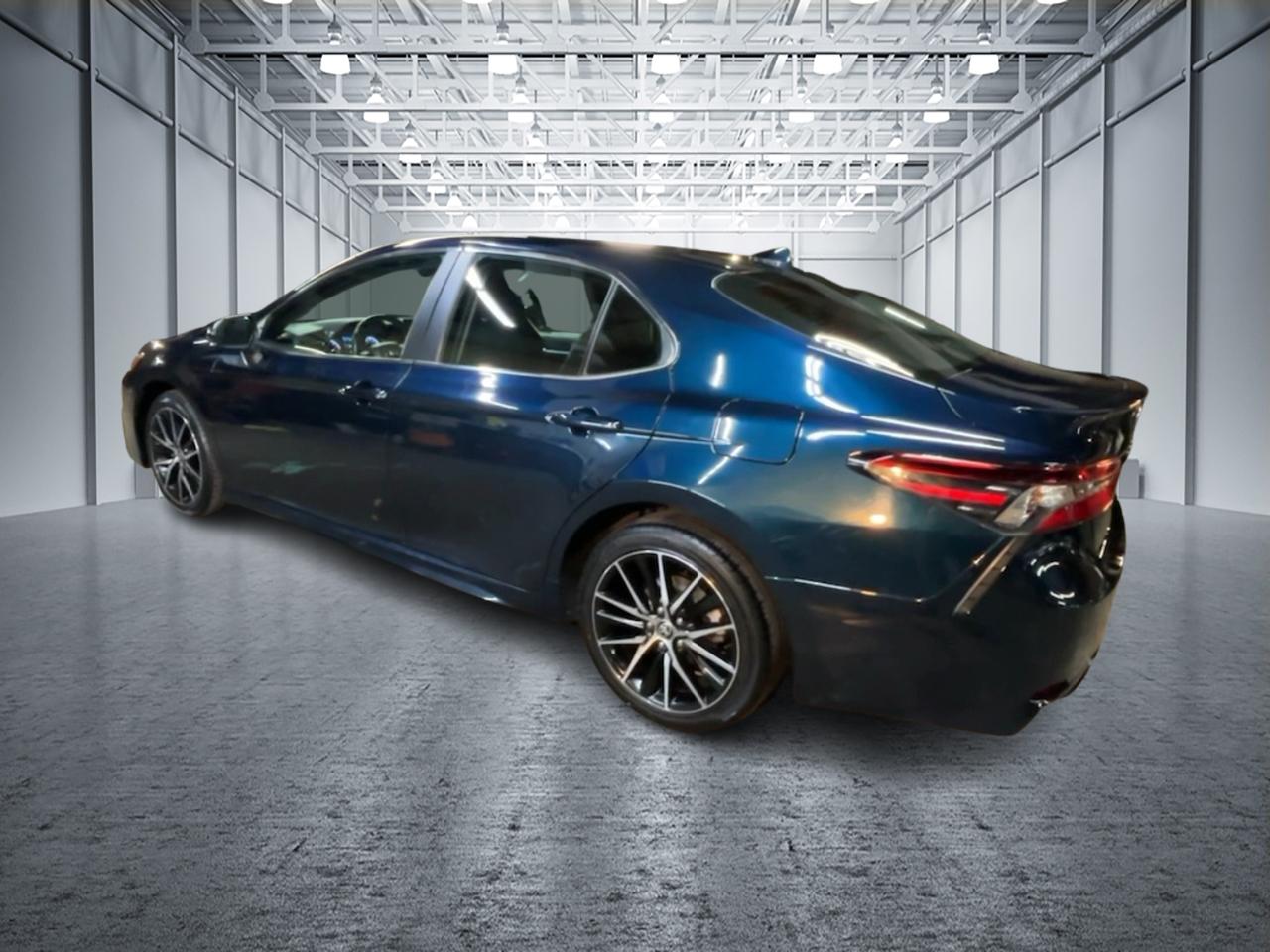 2021 Toyota Camry SE 7