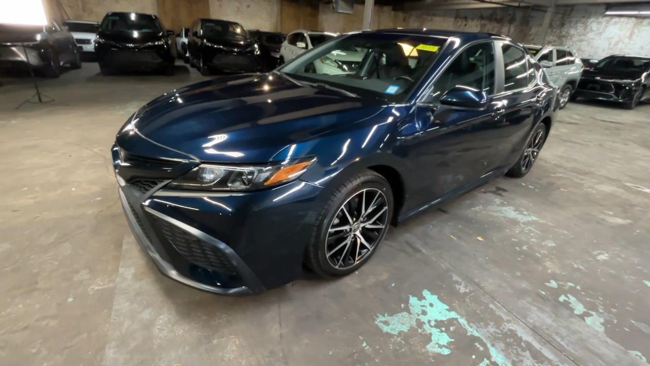 2021 Toyota Camry SE 39